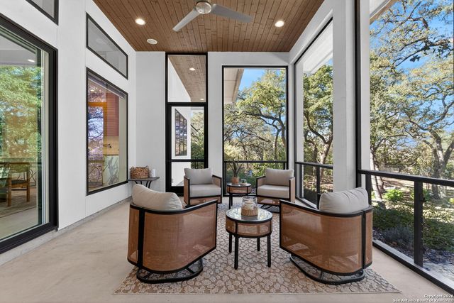 966 Belle Oaks, Bulverde, TX 78163