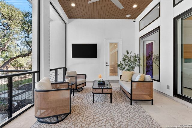 966 Belle Oaks, Bulverde, TX 78163