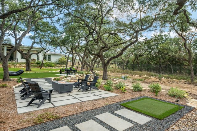 966 Belle Oaks, Bulverde, TX 78163