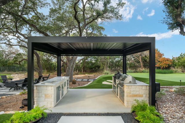 966 Belle Oaks, Bulverde, TX 78163