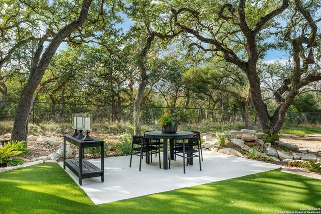 966 Belle Oaks, Bulverde, TX 78163