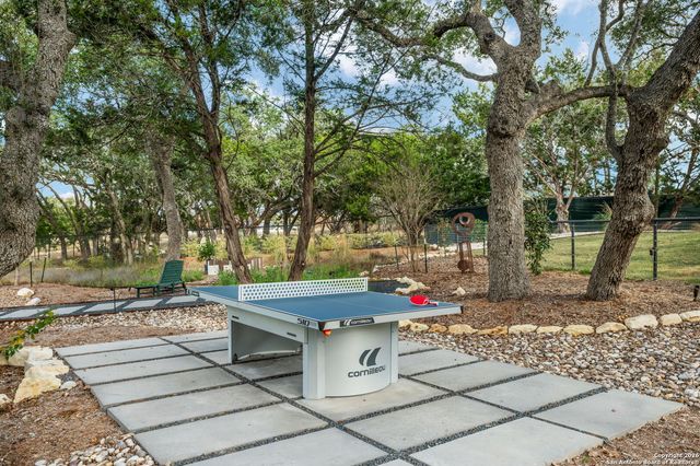 966 Belle Oaks, Bulverde, TX 78163