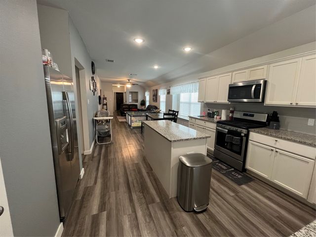2903 Hobby Drive, Forney, TX 75126