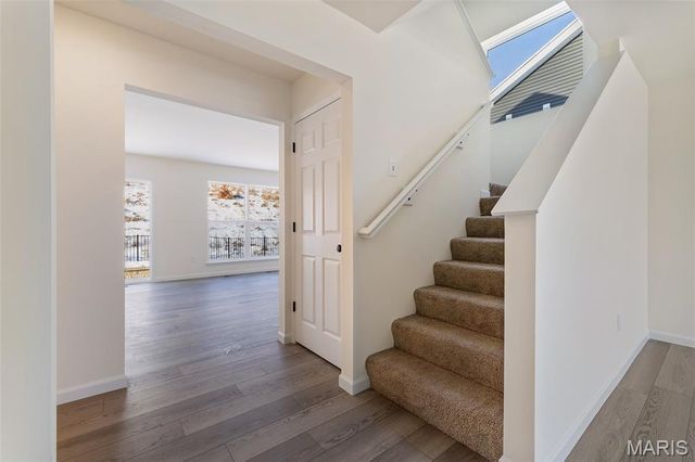 414 Winding Bluffs Court, Fenton, MO 63026