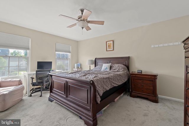 3602 FENWICK LN, Mount Laurel, NJ 08054