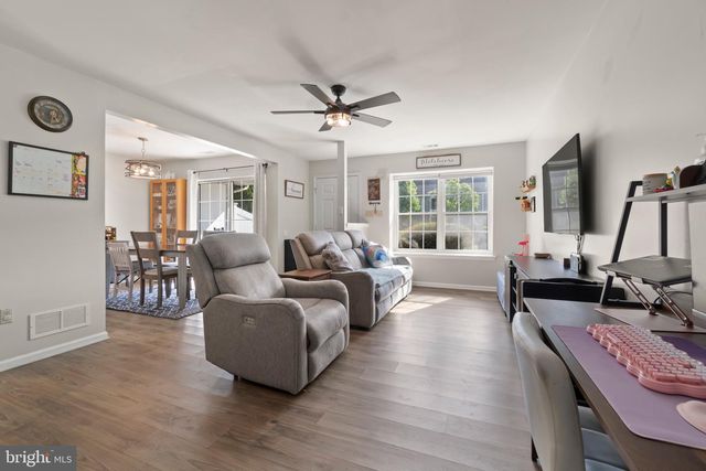 3602 FENWICK LN, Mount Laurel, NJ 08054