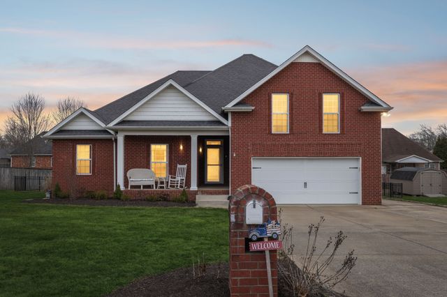 2017 Hollowfield Ln, Greenbrier, TN 37073