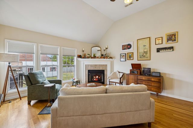 2017 Hollowfield Ln, Greenbrier, TN 37073