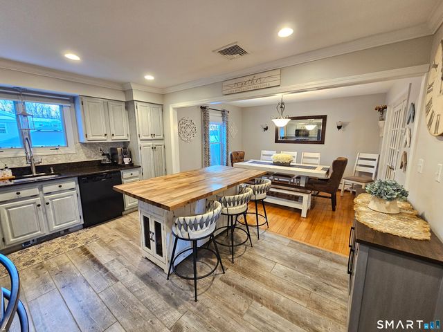 54 Milne Avenue, Shelton, CT 06484