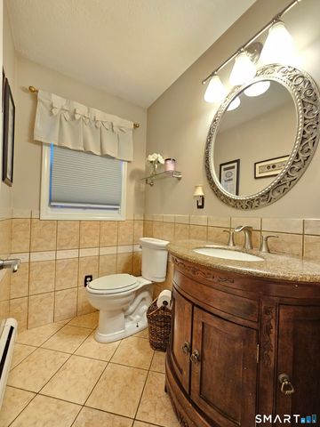 54 Milne Avenue, Shelton, CT 06484