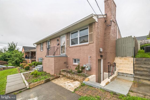 1709 REAVES ST, Winchester, VA 22601