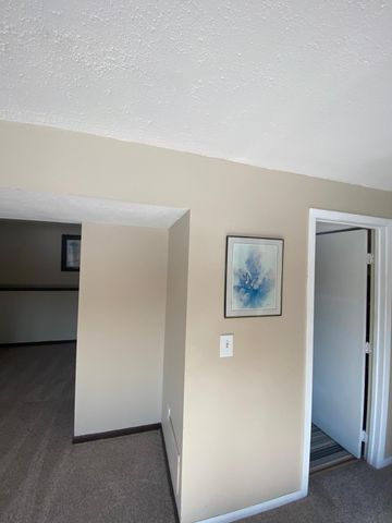 13712 Yosemite Avenue S, Savage, MN 55378