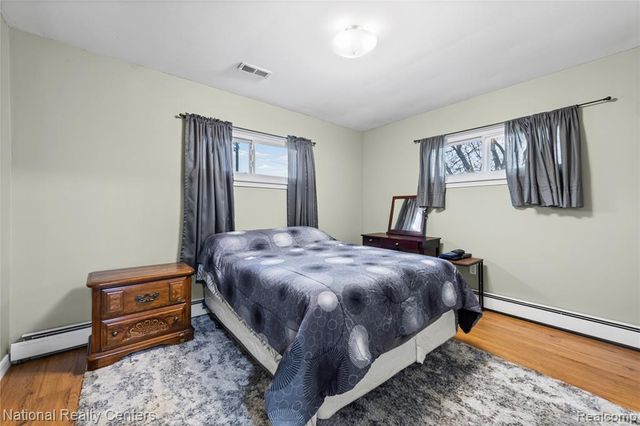 1481 Lochaven Road, Waterford, MI 48327