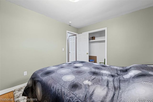 1481 Lochaven Road, Waterford, MI 48327