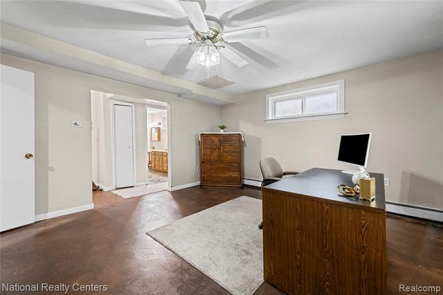 1481 Lochaven Road, Waterford, MI 48327