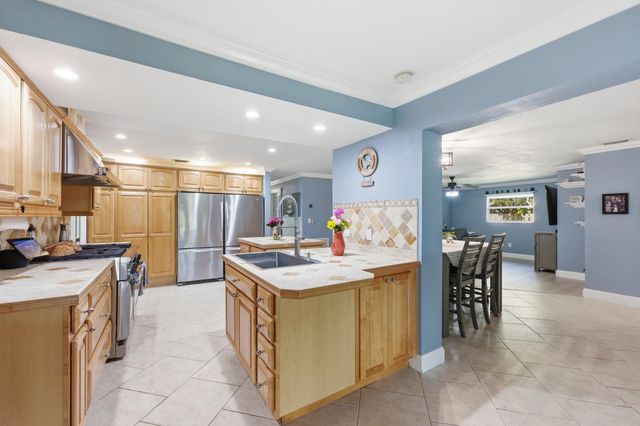 8492 NW 15th Court, Coral Springs, FL 33071