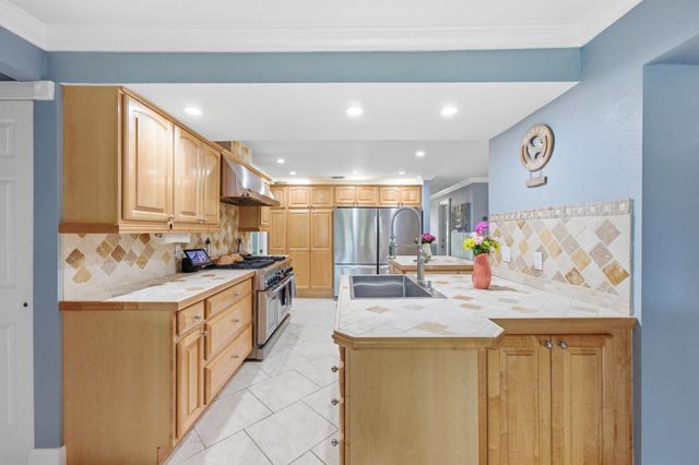8492 NW 15th Court, Coral Springs, FL 33071