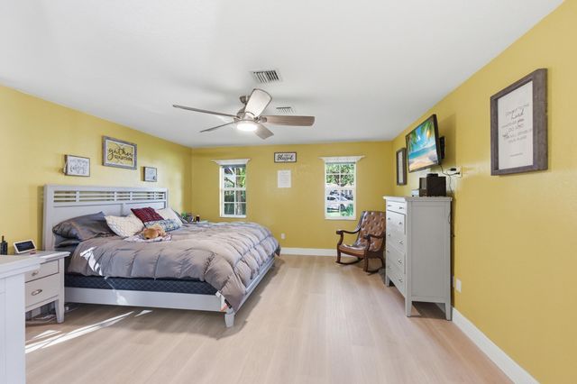 8492 NW 15th Court, Coral Springs, FL 33071