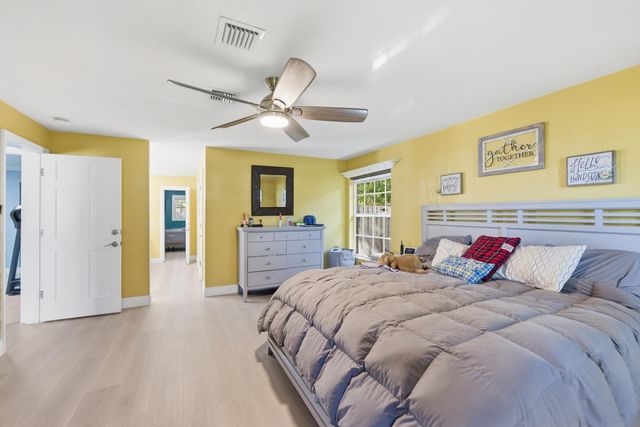 8492 NW 15th Court, Coral Springs, FL 33071