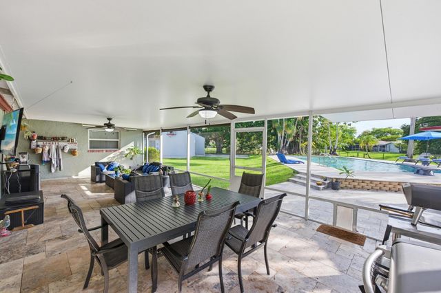 8492 NW 15th Court, Coral Springs, FL 33071
