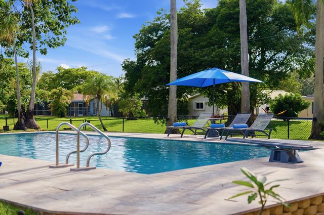 8492 NW 15th Court, Coral Springs, FL 33071