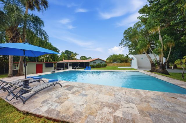 8492 NW 15th Court, Coral Springs, FL 33071