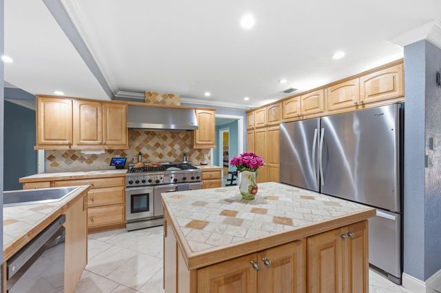 8492 NW 15th Court, Coral Springs, FL 33071
