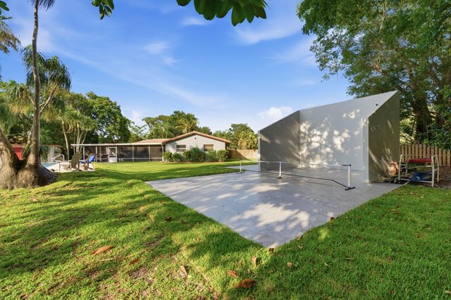 8492 NW 15th Court, Coral Springs, FL 33071