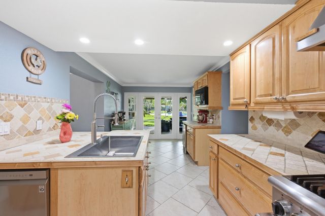 8492 NW 15th Court, Coral Springs, FL 33071
