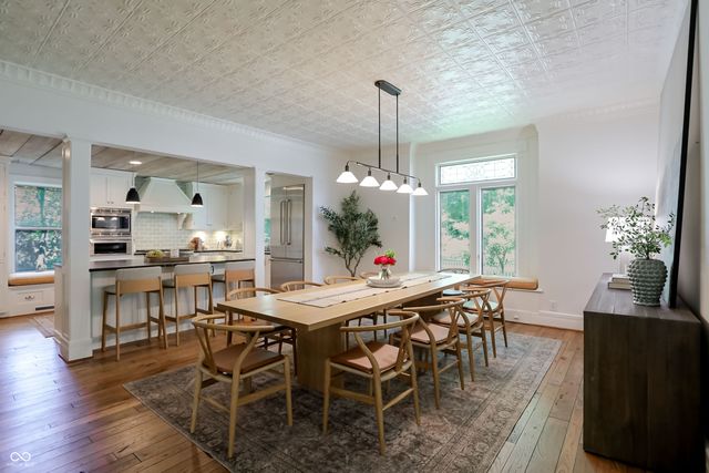 420 W Pine Street, Zionsville, IN 46077