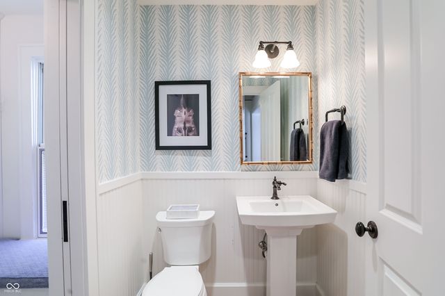 420 W Pine Street, Zionsville, IN 46077
