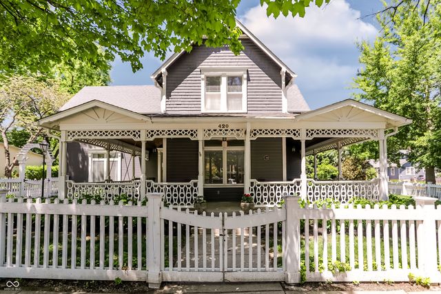 420 W Pine Street, Zionsville, IN 46077