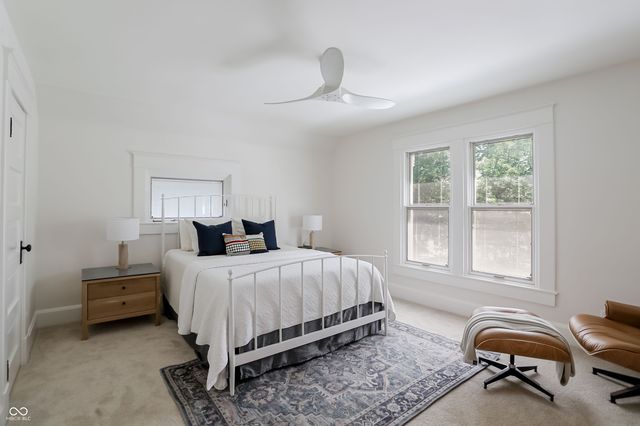 420 W Pine Street, Zionsville, IN 46077