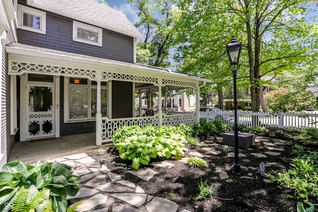 420 W Pine Street, Zionsville, IN 46077