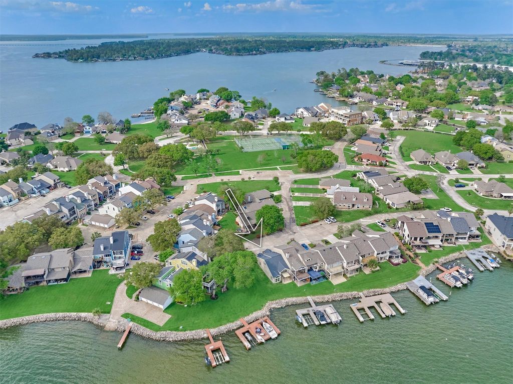 2109 Gunwale Circle, Willis, TX 77318