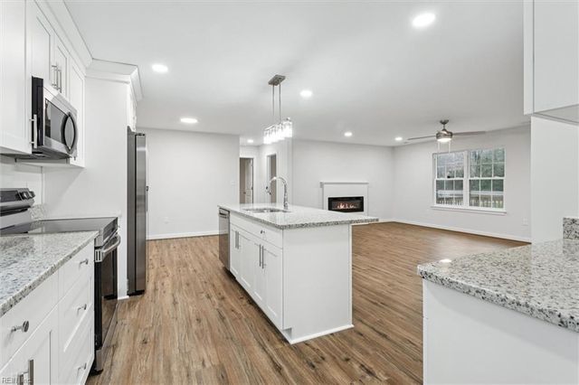 5738 Hickory Fork RD, Gloucester, VA 23061