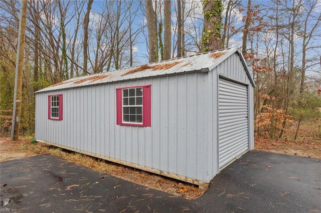 5738 Hickory Fork RD, Gloucester, VA 23061