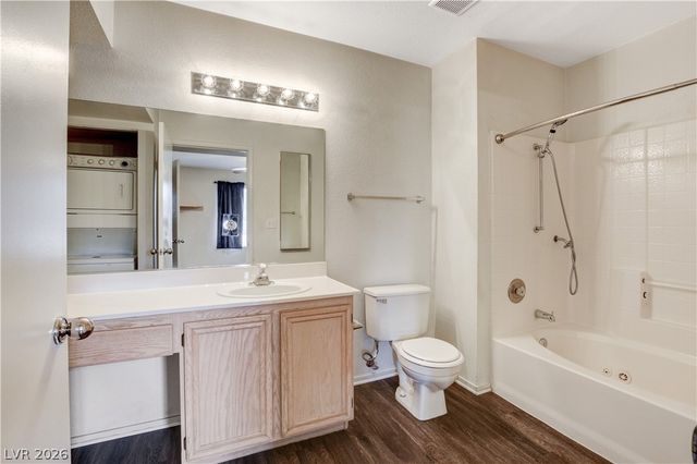 8070 Russell 1064, Las Vegas, NV 89113