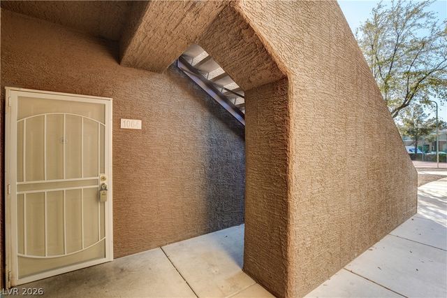 8070 Russell 1064, Las Vegas, NV 89113