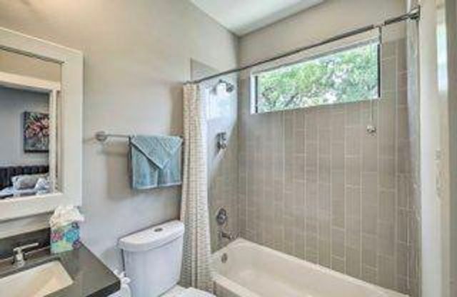 2403 Everett Street C, Houston, TX 77009