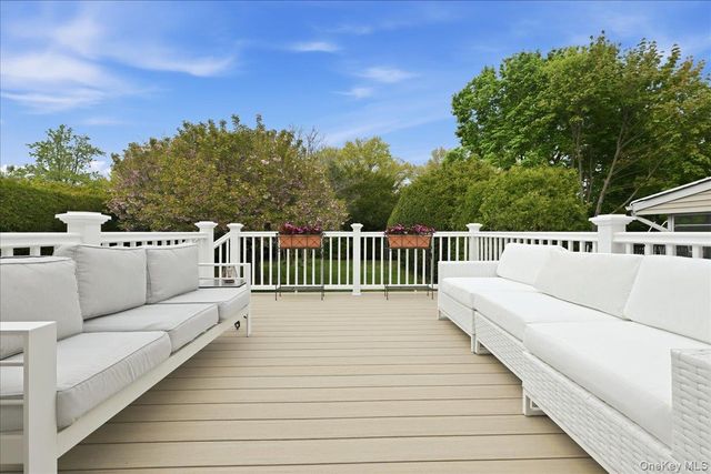 77 Stewart Street, Floral Park, NY 11001