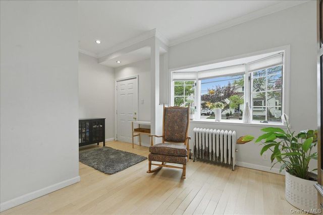 77 Stewart Street, Floral Park, NY 11001