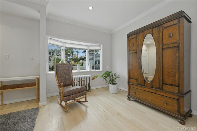 77 Stewart Street, Floral Park, NY 11001