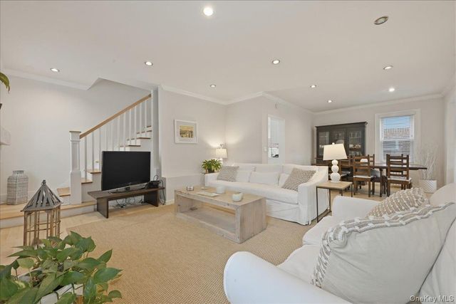 77 Stewart Street, Floral Park, NY 11001