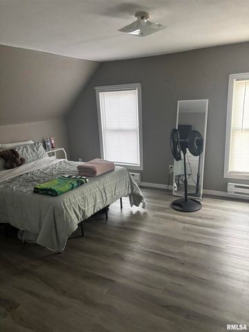 510 2ND Street, De Witt, IA 52742