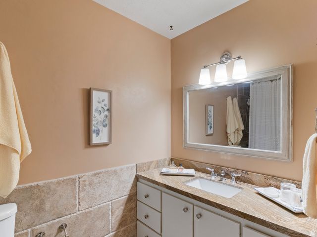 4798 S SAXONY CIR, Holladay, UT 84117