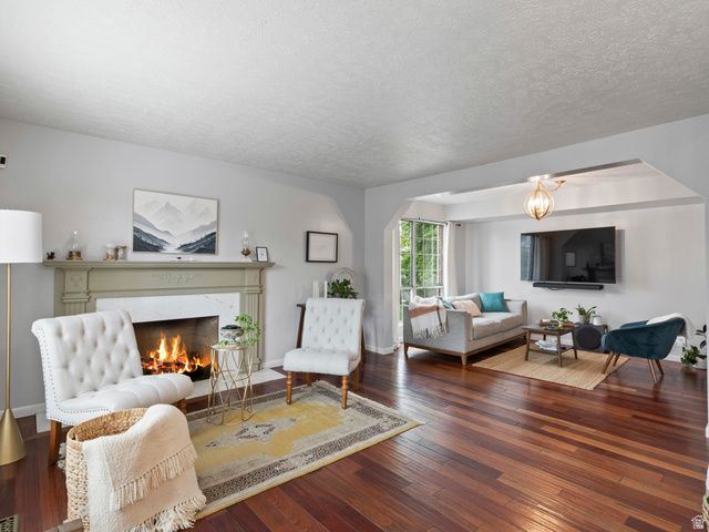 4798 S SAXONY CIR, Holladay, UT 84117