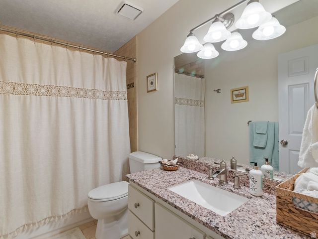 4798 S SAXONY CIR, Holladay, UT 84117