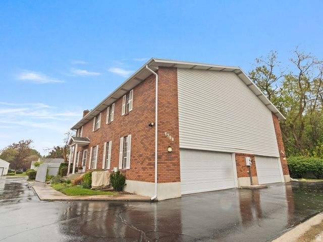 4798 S SAXONY CIR, Holladay, UT 84117