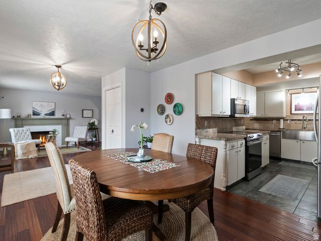 4798 S SAXONY CIR, Holladay, UT 84117